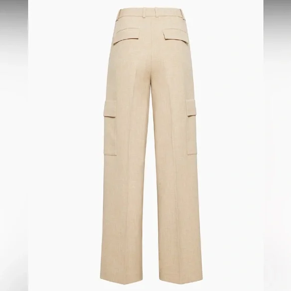 Aritzia Babaton Spotlight Cargo Pant high rise
Straight Leg - Picture 15 of 16